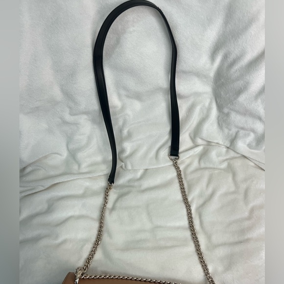 New DKNY Crossbody Bag - Picture 5 of 12